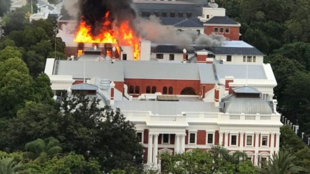VIDEO | SA PARLIAMENT BUILDING ON FIRE
