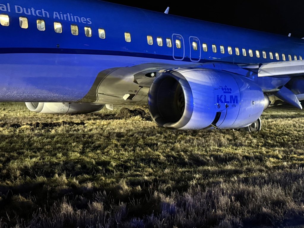 KLM Flight Skids Off Runway in Norway After Hydraulic Issue