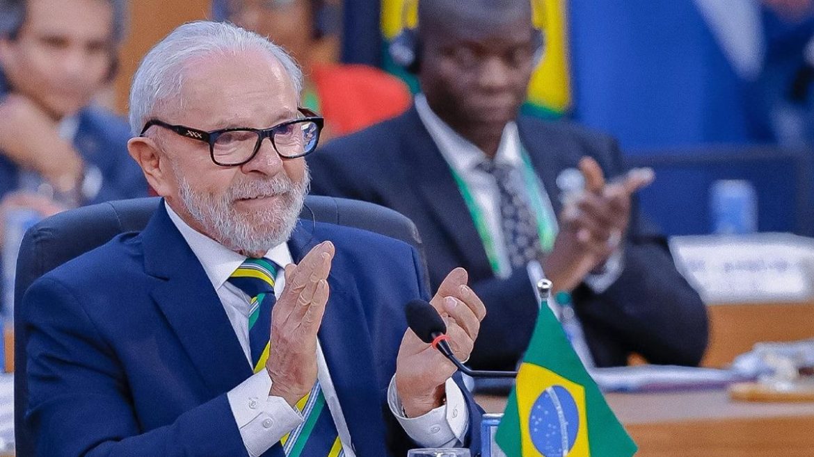 Brazilian President Lula da Silva Undergoes Successful Brain Surgery Following October Fall